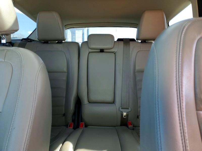 Photo 10 from auction – 2017 FORD ESCAPE with VIN 1FMCU9J94HUE18287