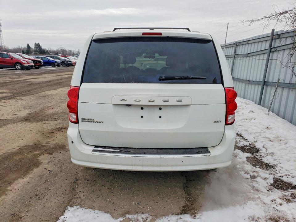 Photo 6 from auction – 2016 DODGE GRAND CARAVAN with VIN 2C4RDGBG7GR244744