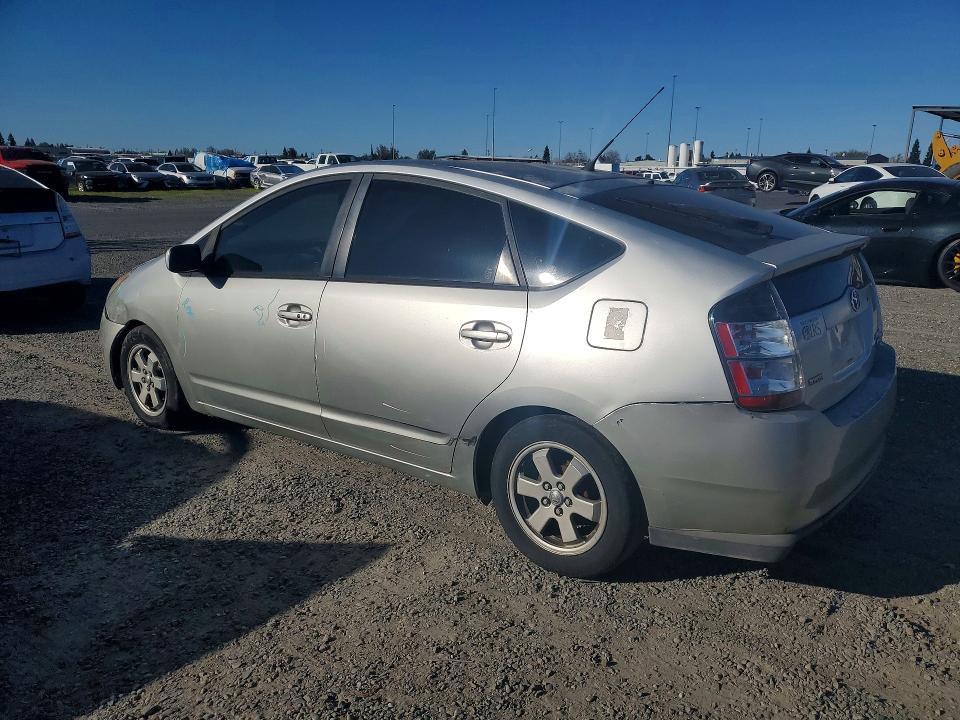 Photo 2 from auction – 2005 TOYOTA PRIUS with VIN JTDKB20UX57051313