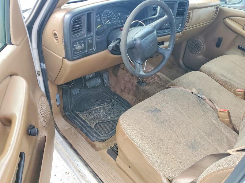 Photo 8 from auction – 2000 CHEVROLET SILVERADO with VIN 1GCEC14W1YZ260416