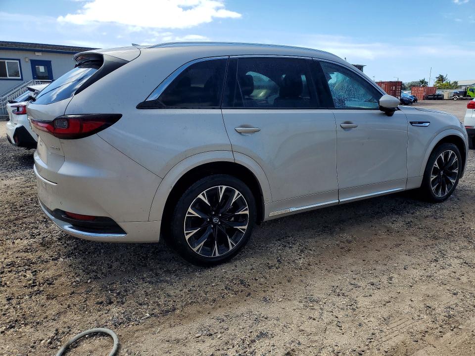 Photo 3 from auction – 2024 MAZDA CX-90 with VIN JM3KK1HC6R1141483