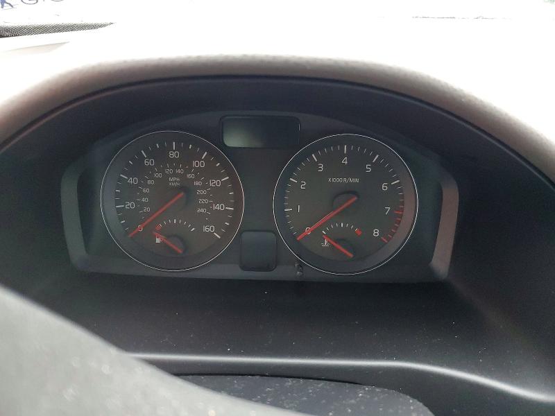 Photo 9 from auction – 2010 VOLVO S40 with VIN YV1382MS0A2508210