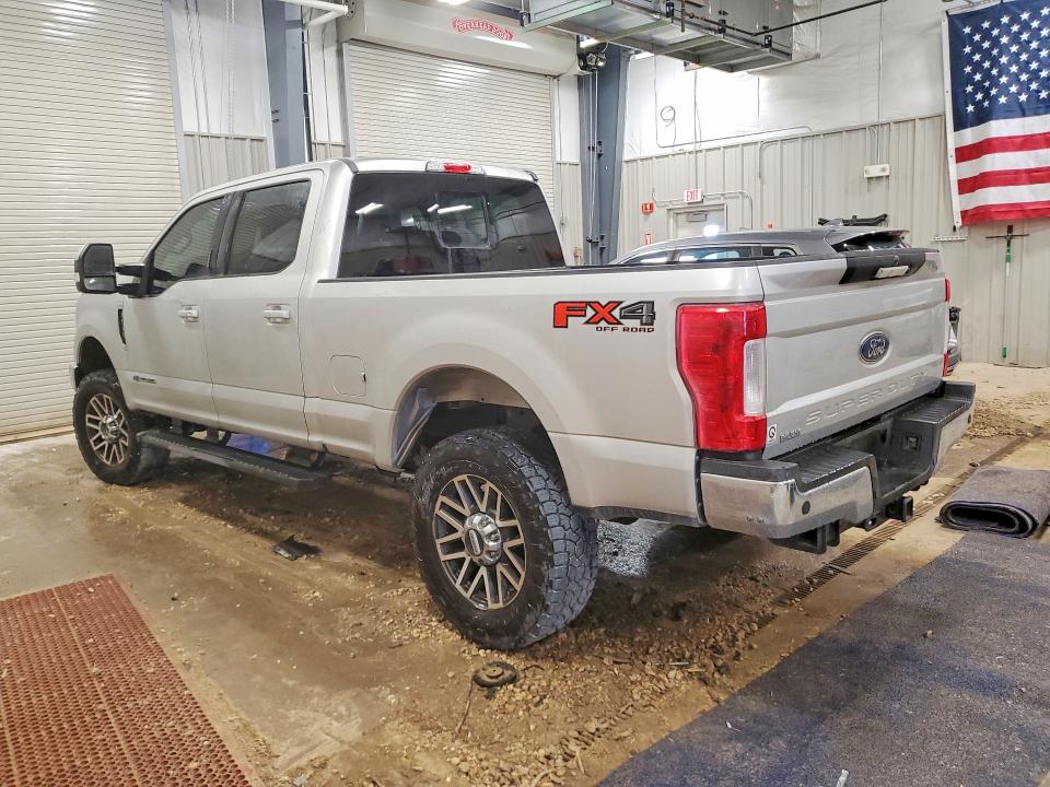 Photo 2 from auction – 2017 FORD F250 with VIN 1FT7W2BT8HEB52946