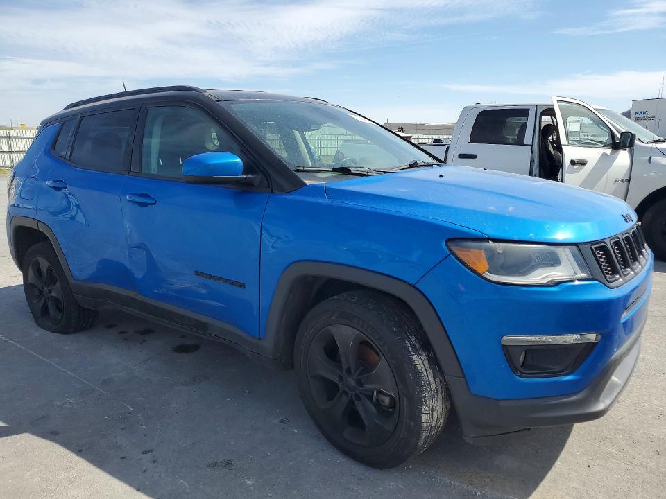 Photo 4 from auction – 2019 JEEP COMPASS with VIN 3C4NJDBB5KT746135