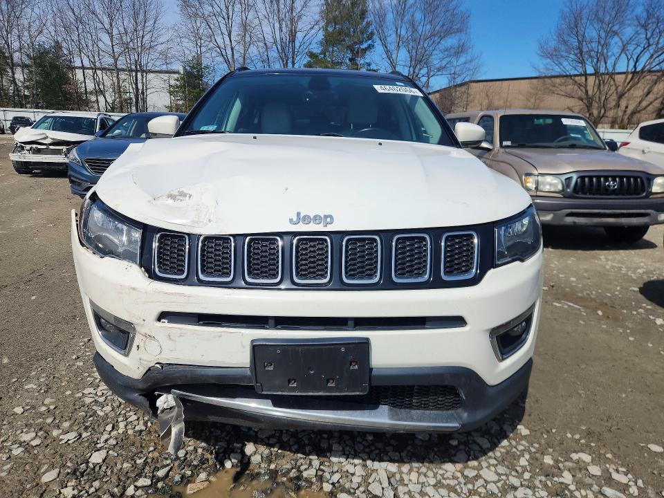 Photo 5 from auction – 2017 JEEP COMPASS with VIN 3C4NJDCB0HT624841