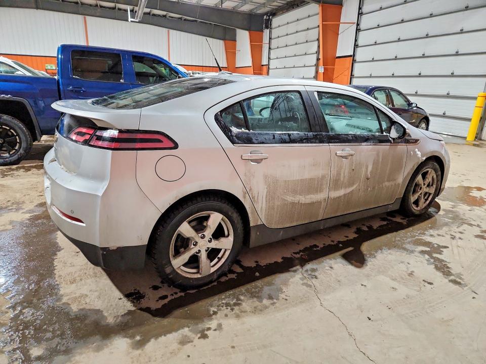 Photo 3 from auction – 2013 CHEVROLET VOLT 5DR with VIN 1G1RD6E46DU137901