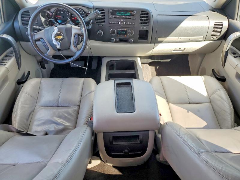 Photo 8 from auction – 2011 CHEVROLET SILVERADO with VIN 1GCRKSE34BZ239324