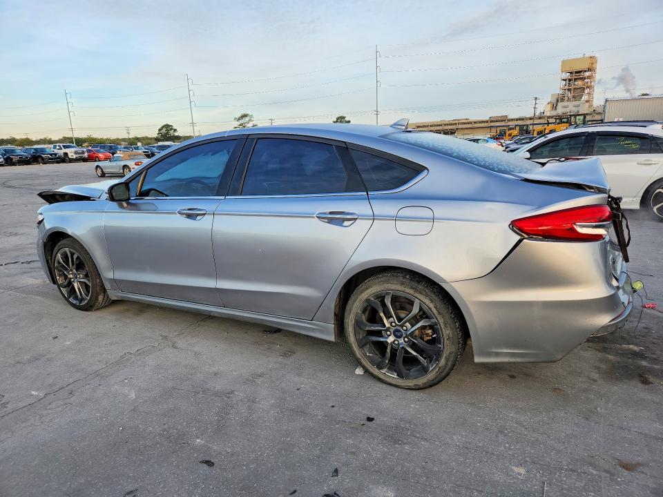 Photo 2 from auction – 2020 FORD FUSION with VIN 3FA6P0CD5LR196628