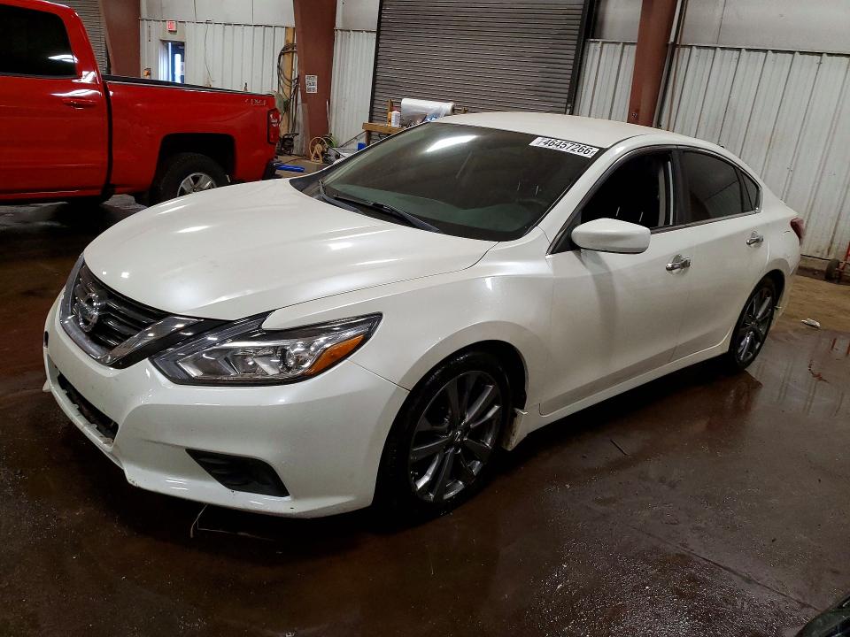 NISSAN ALTIMA 2018 with VIN 1N4AL3AP1JC270465 - Photo from auction