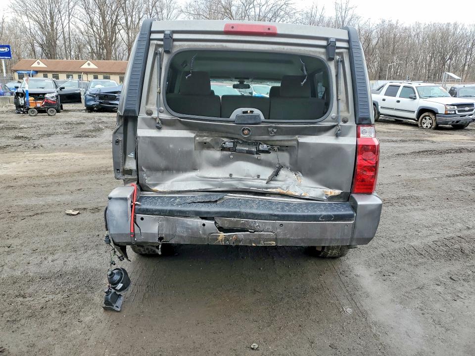 Photo 6 from auction – 2007 JEEP COMMANDER with VIN 1J8HH48K57C612981