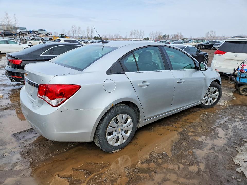Photo 3 from auction – 2014 CHEVROLET CRUZE with VIN 1G1PC5SB4E7387046