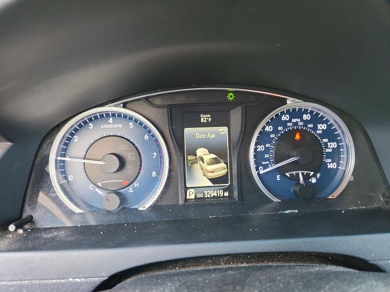Photo 9 from auction – 2015 TOYOTA CAMRY with VIN 4T1BF1FK9FU949825