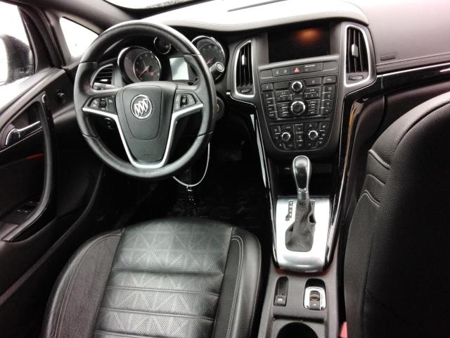 Photo 8 from auction – 2019 BUICK CASCADA with VIN W04WH3N5XKG350281