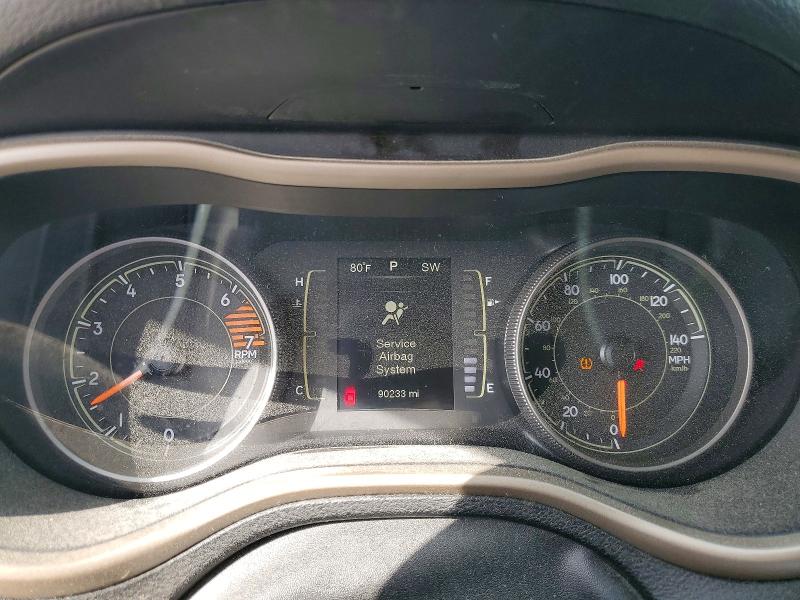 Photo 9 from auction – 2016 JEEP CHEROKEE with VIN 1C4PJLCB5GW302479
