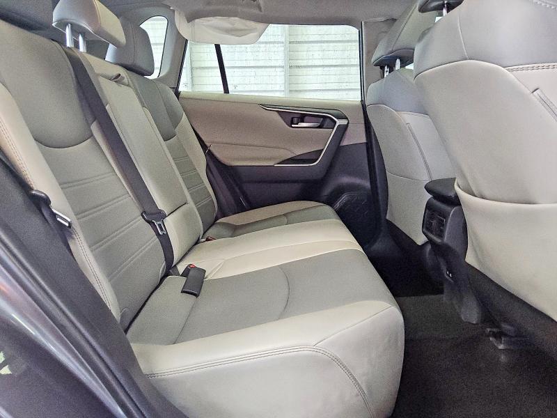 Photo 10 from auction – 2025 TOYOTA RAV4 with VIN 2T3C1RFV1SC308229