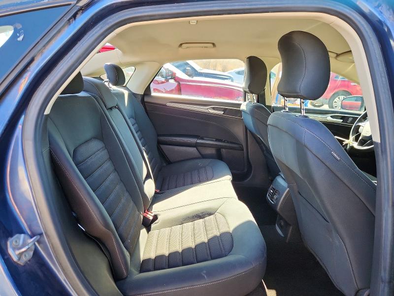 Photo 10 from auction – 2019 FORD FUSION with VIN 3FA6P0HD0KR172017