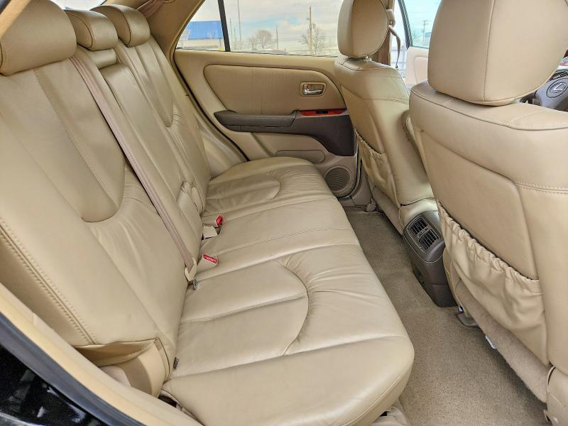 Photo 11 from auction – 2002 LEXUS RX 300 with VIN JTJHF10U920258074