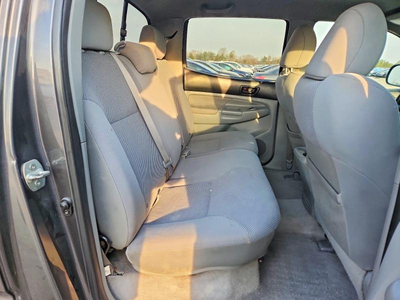 Photo 11 from auction – 2011 TOYOTA TACOMA with VIN 3TMLU4EN5BM073846