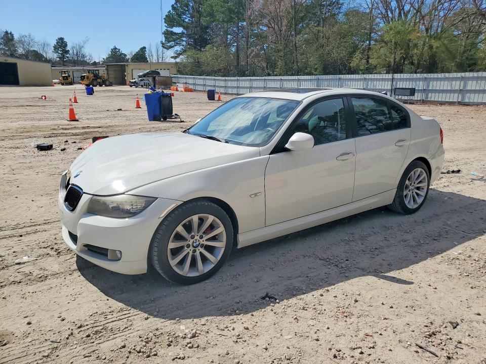 BMW 328 2011 with VIN WBAPH7C51BE683434 - Photo from auction