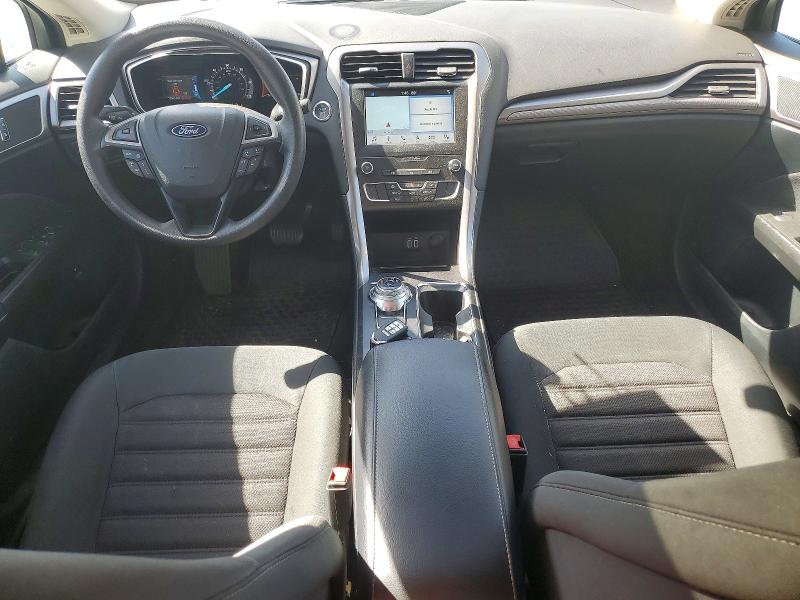 Photo 8 from auction – 2019 FORD FUSION with VIN 3FA6P0LU7KR179182