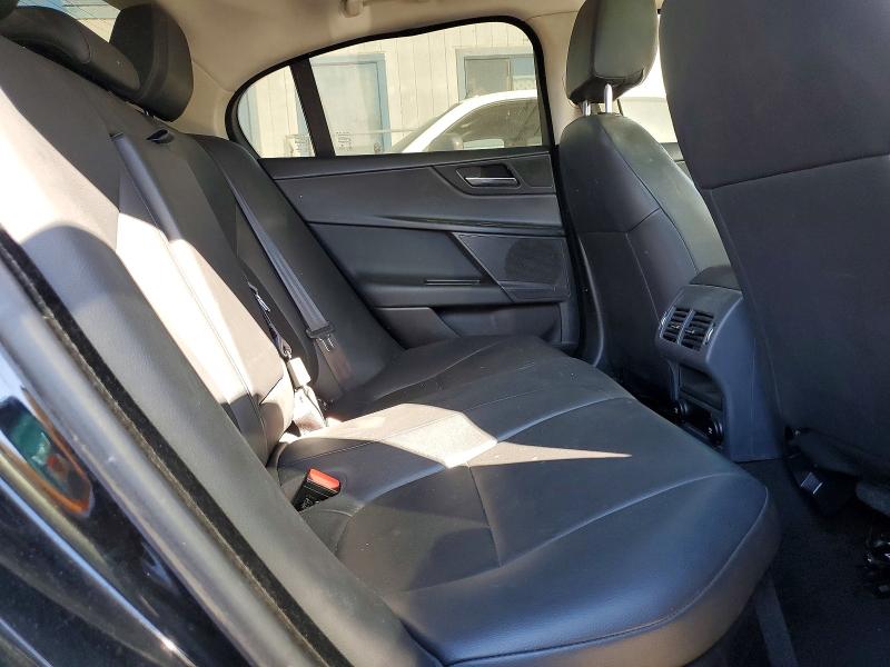 Photo 10 from auction – 2019 JAGUAR XE with VIN SAJAS4FX0KCP52732