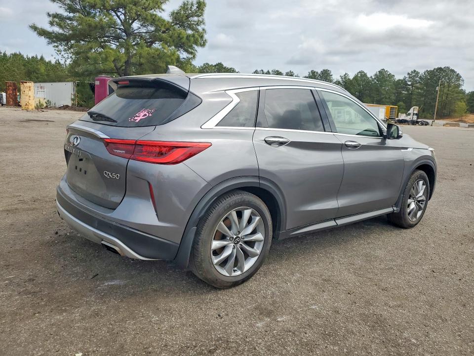 Photo 3 from auction – 2021 INFINITI QX50 with VIN 3PCAJ5CA3MF104864