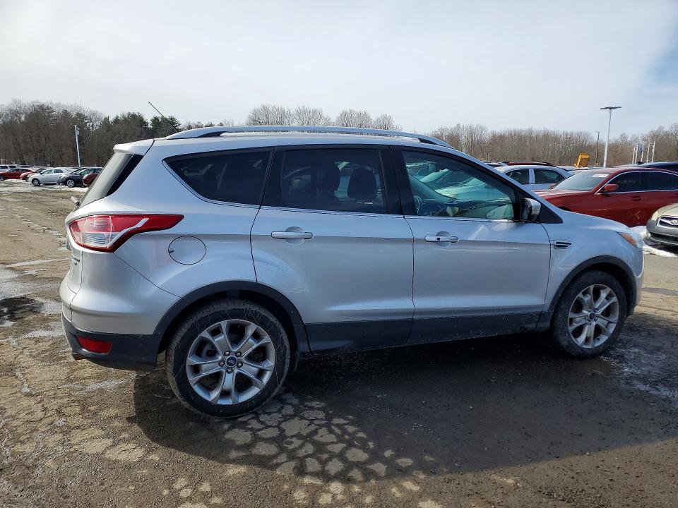 Photo 3 from auction – 2015 FORD ESCAPE with VIN 1FMCU9J97FUA72345
