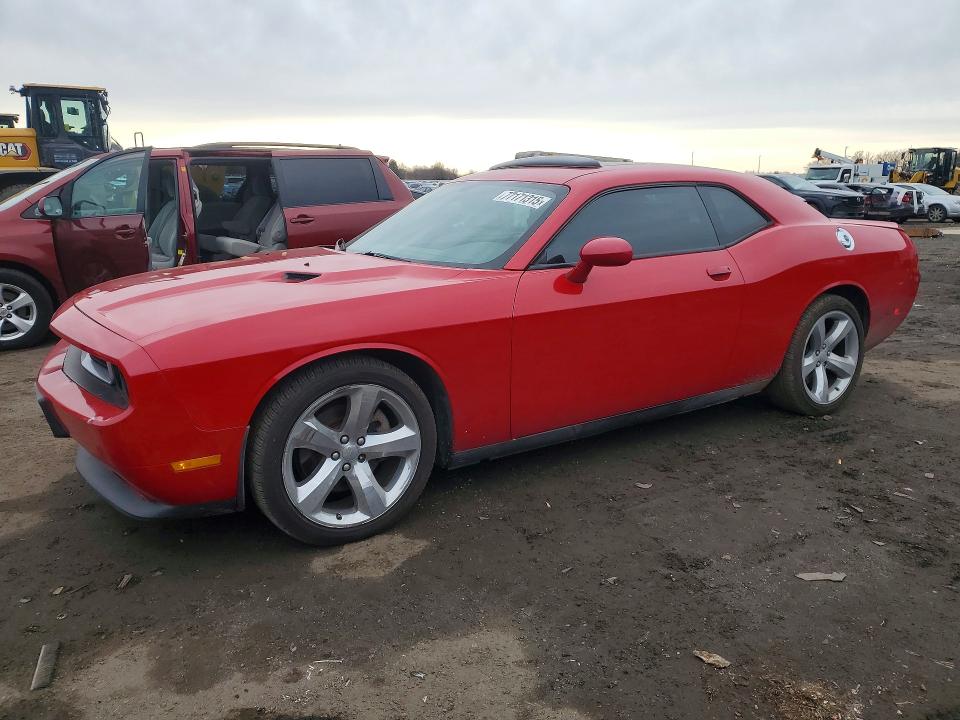 DODGE CHALLENGER 2012 with VIN 2C3CDYAG4CH294289 - Photo from auction