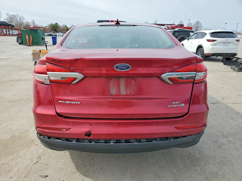 Photo 6 from auction – 2019 FORD FUSION with VIN 3FA6P0LU1KR257360