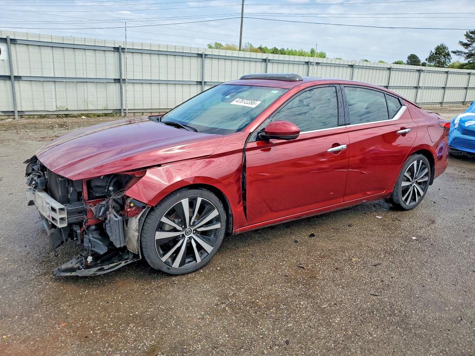 NISSAN ALTIMA 2019 with VIN 1N4BL4FV0KC210695 - Photo from auction
