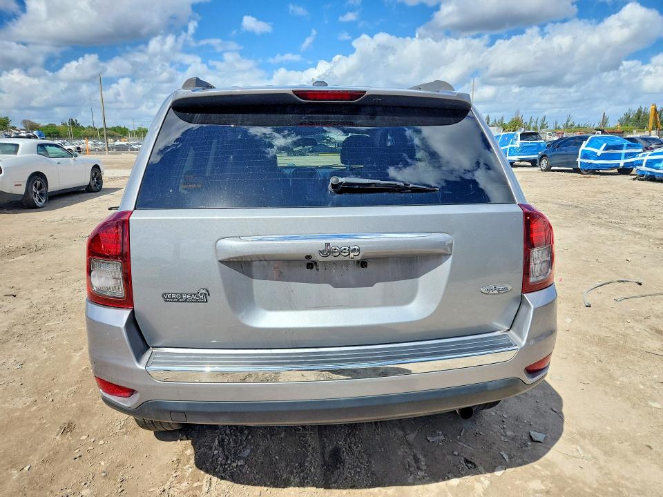 Photo 6 from auction – 2015 JEEP COMPASS with VIN 1C4NJCEA2FD110717