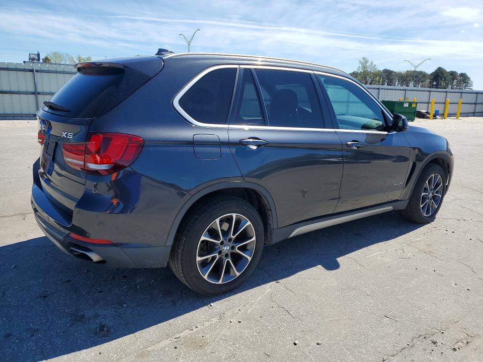 Фото 3 с аукциона – 2018 BMW X5 с VIN 5UXKR2C57J0X08859