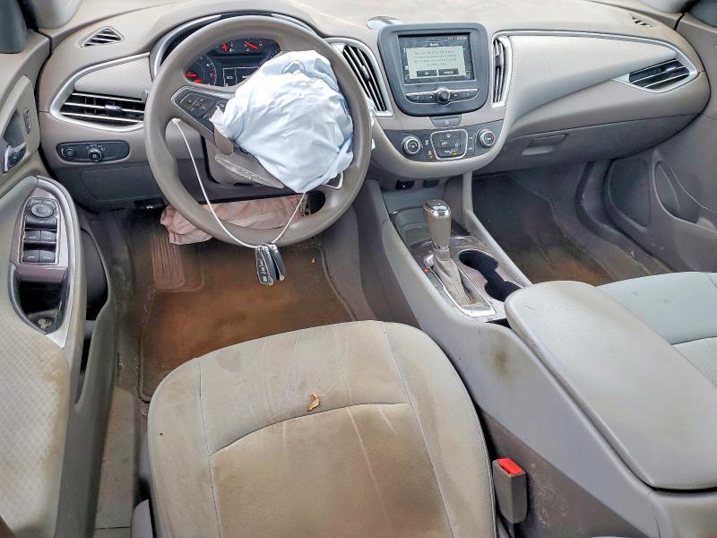 Photo 8 from auction – 2017 CHEVROLET MALIBU with VIN 1G1ZB5ST7HF182075