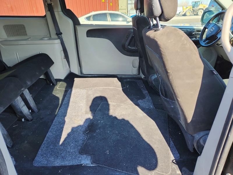 Photo 11 from auction – 2012 DODGE GRAND CARAVAN with VIN 2C4RDGBG4CR317031