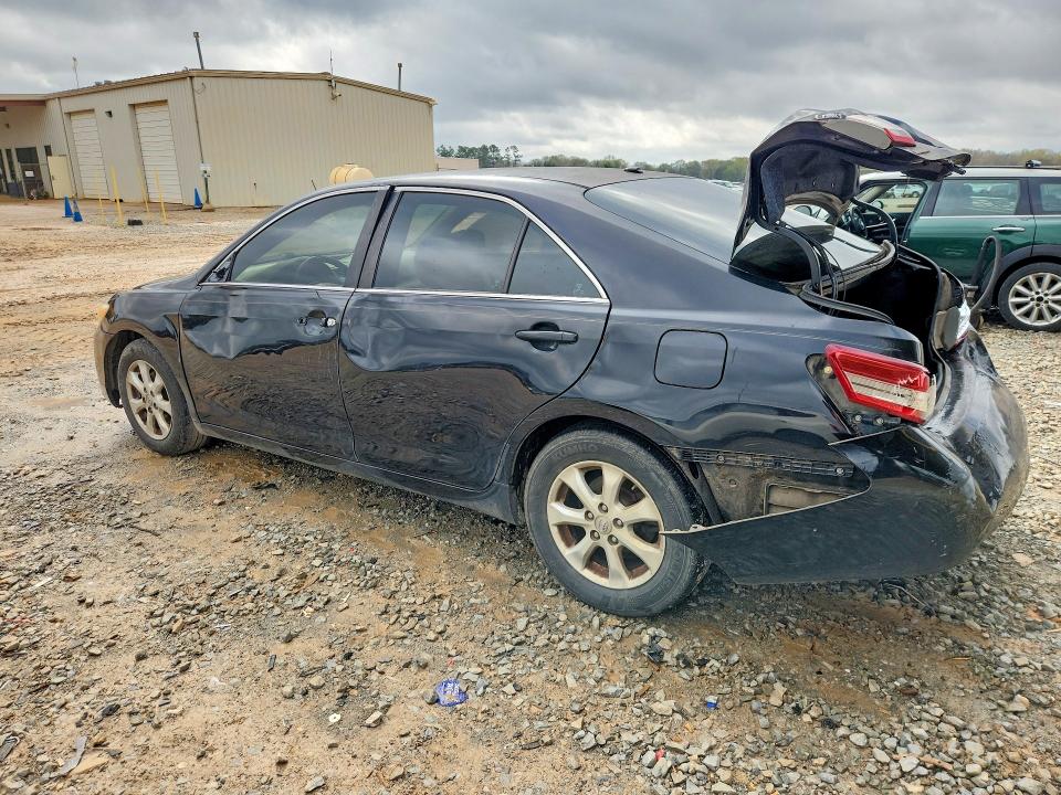 Photo 2 from auction – 2011 TOYOTA CAMRY with VIN 4T1BF3EK9BU718740