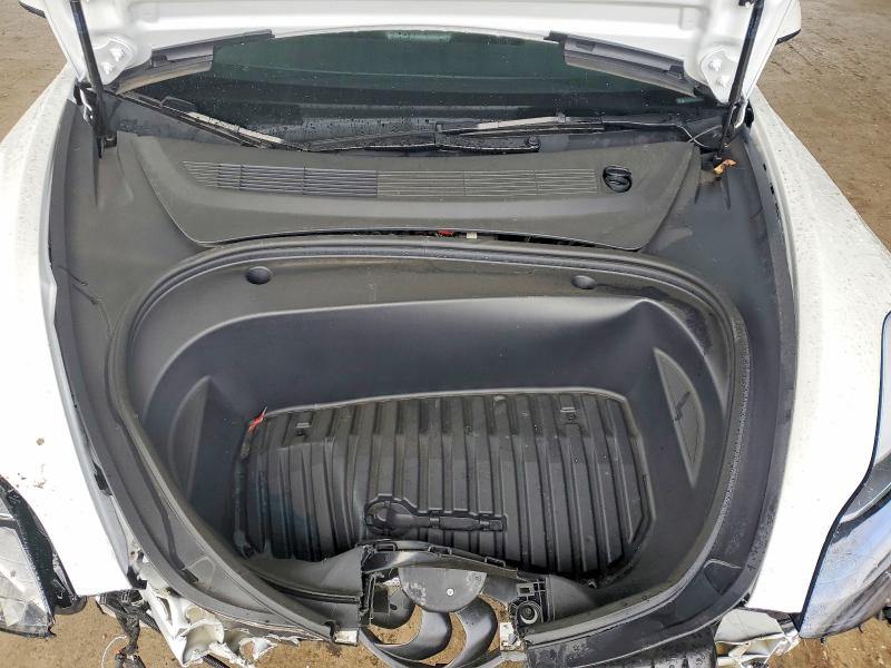 Photo 11 from auction – 2023 TESLA MODEL 3 with VIN 5YJ3E1EA9PF555448