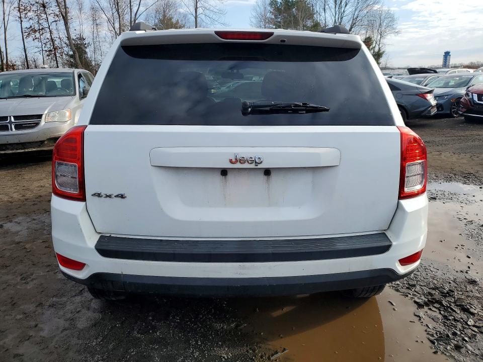 Photo 6 from auction – 2012 JEEP COMPASS with VIN 1C4NJDBBXCD563272