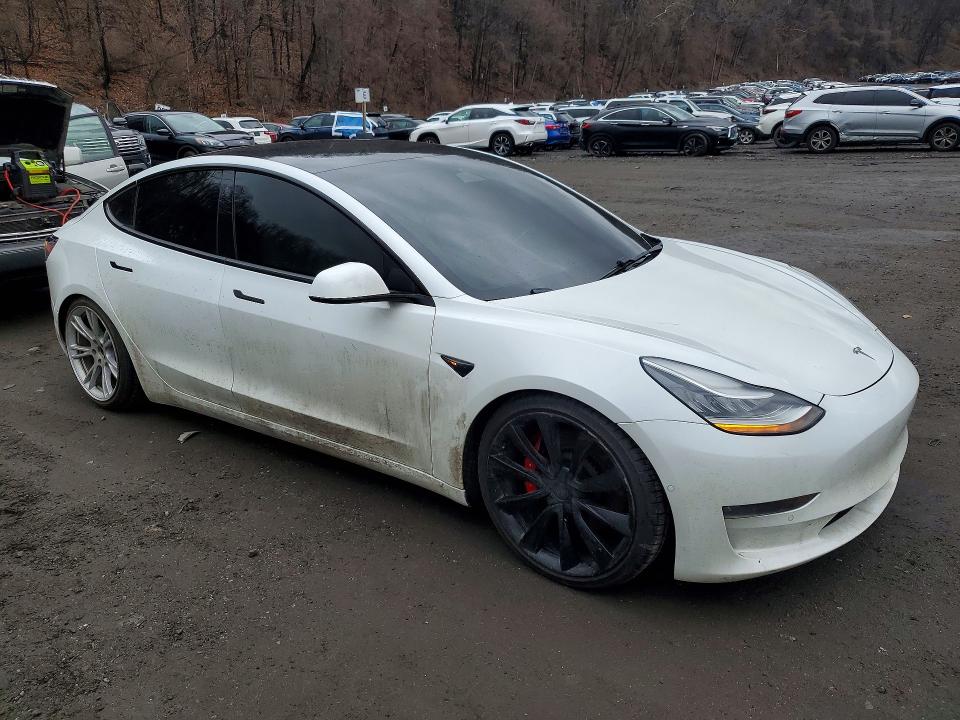 Photo 4 from auction – 2020 TESLA MODEL 3 with VIN 5YJ3E1EC1LF715057