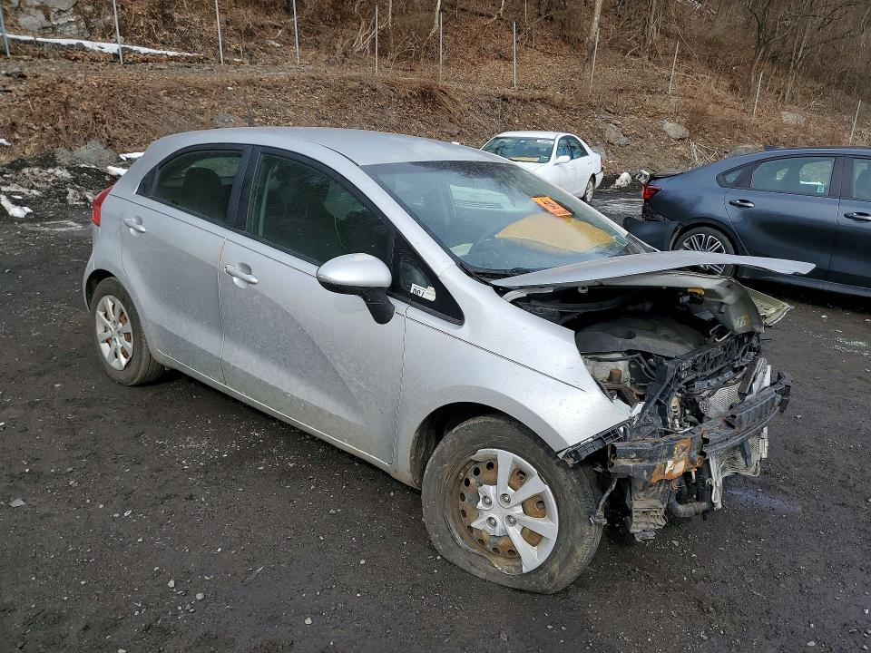 Photo 4 from auction – 2013 KIA RIO with VIN KNADM5A30D6228186