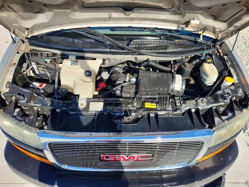 Photo 12 from auction – 2005 GMC SAVANA with VIN 1GDFH15T351106970