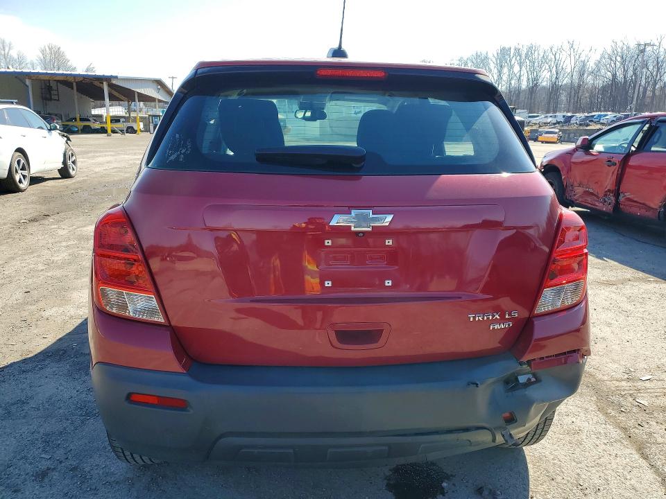Photo 6 from auction – 2015 CHEVROLET TRAX with VIN KL7CJPSB4FB261983