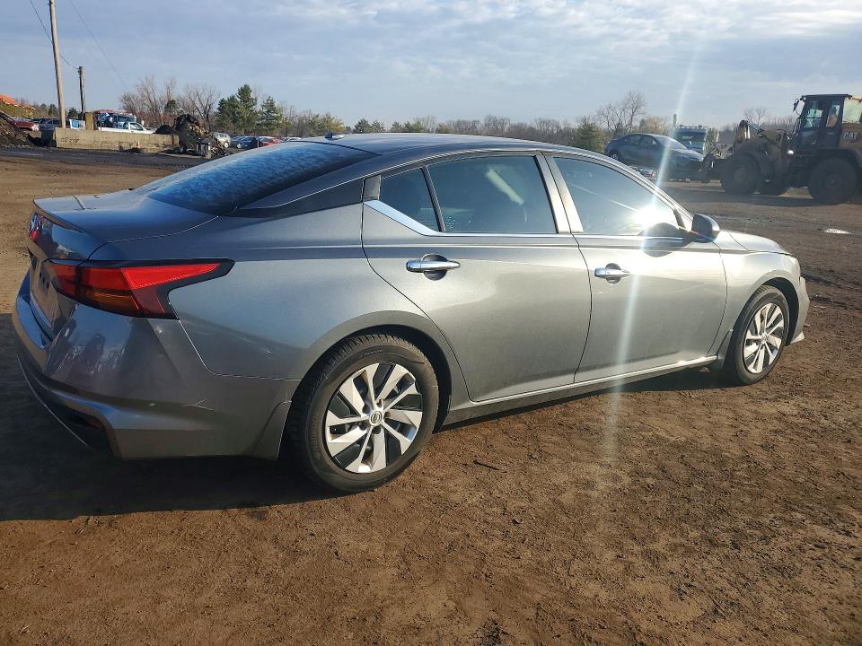 Photo 3 from auction – 2019 NISSAN ALTIMA with VIN 1N4BL4BV1KC236678