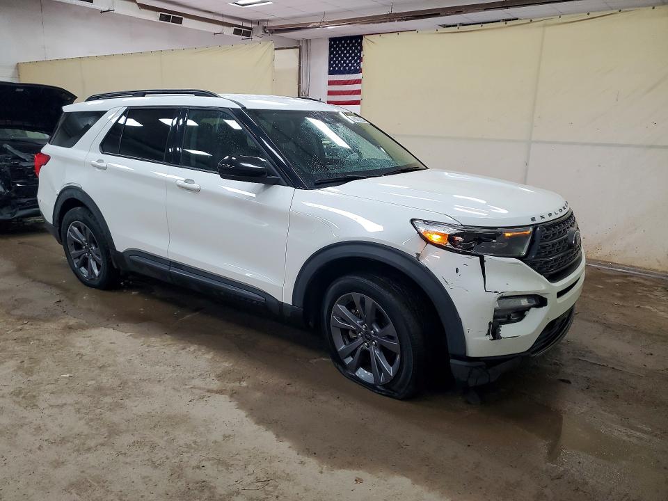 Photo 4 from auction – 2022 FORD EXPLORER with VIN 1FMSK8DH7NGB72800