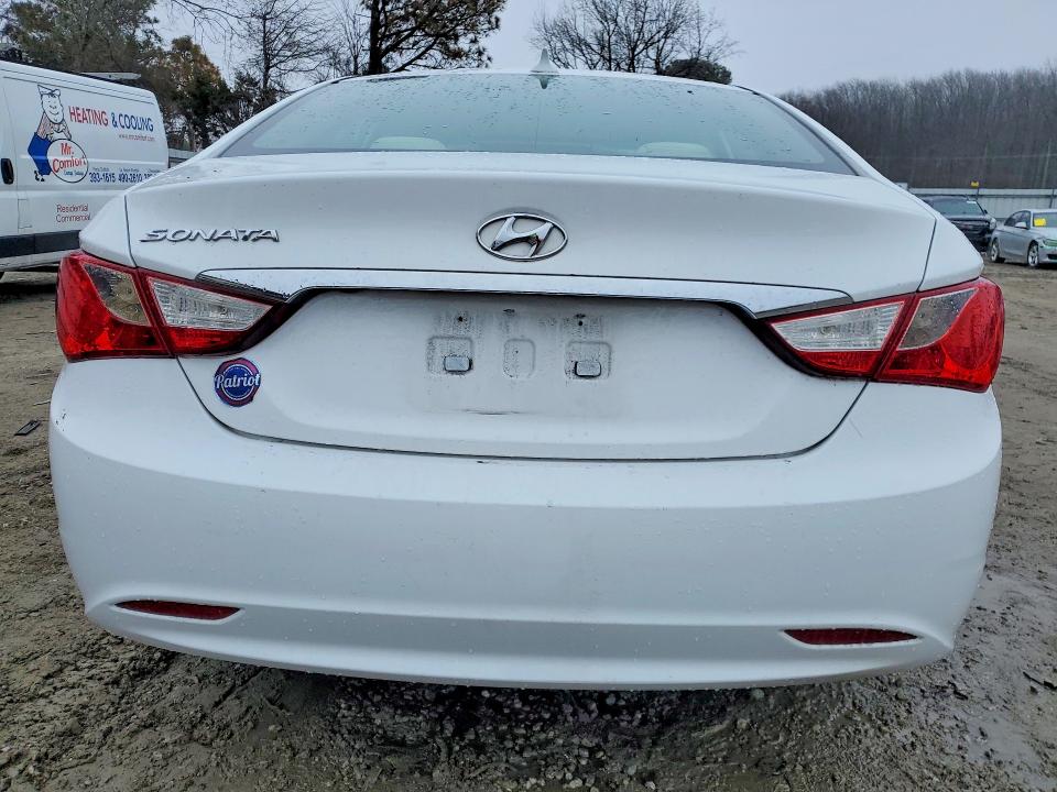 Photo 6 from auction – 2013 HYUNDAI SONATA with VIN 5NPEB4AC7DH780989