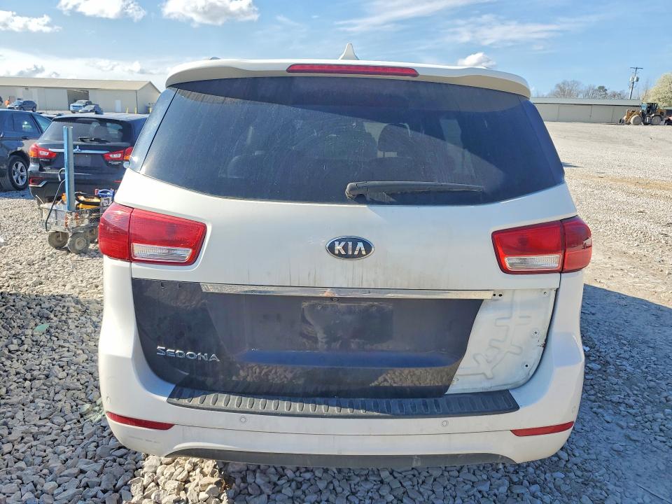 Photo 6 from auction – 2017 KIA SEDONA with VIN KNDMB5C13H6238432