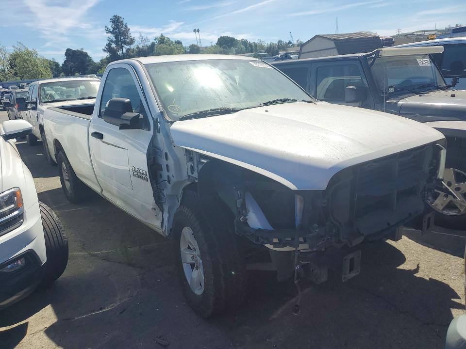 Photo 4 from auction – 2017 RAM 1500 with VIN 3C6JR6DT0HG555577