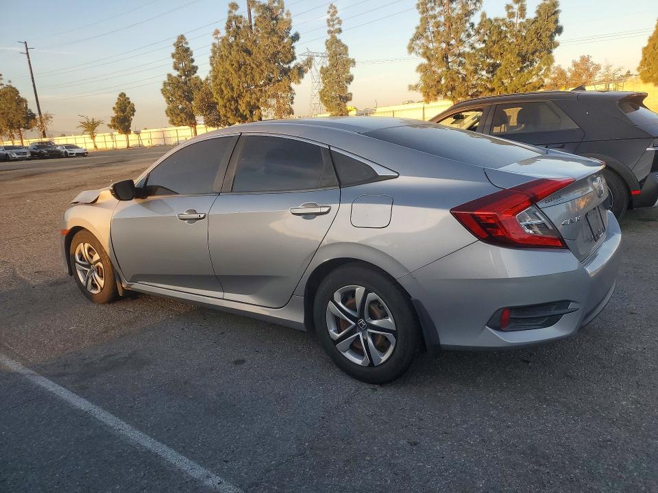 Photo 2 from auction – 2016 HONDA CIVIC with VIN 2HGFC2F54GH568274