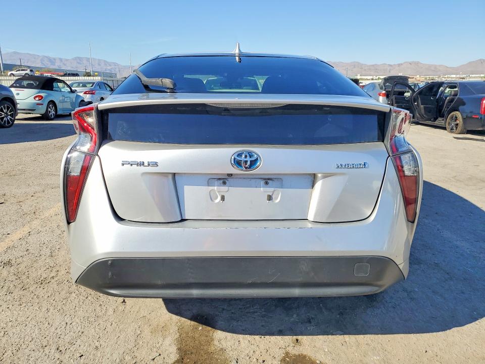 Photo 6 from auction – 2016 TOYOTA PRIUS with VIN JTDKARFU7G3015740