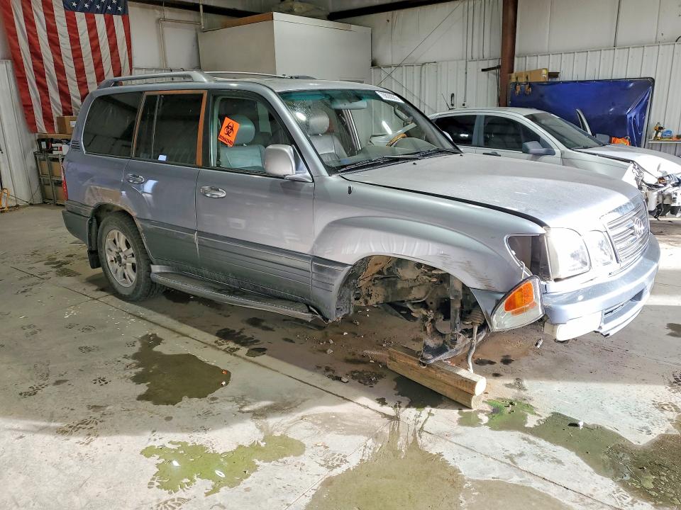 Photo 4 from auction – 2004 LEXUS LX 470 with VIN JTJHT00W543544557