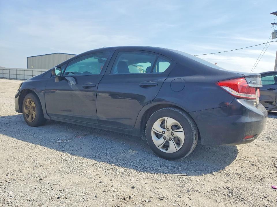 Photo 2 from auction – 2015 HONDA CIVIC with VIN 2HGFB2F56FH537576